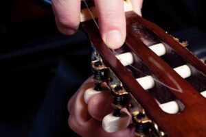 Change guitar strings