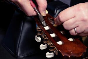 Change guitar strings