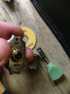 Guitar mods to upgrade mid range guitars High Wycombe